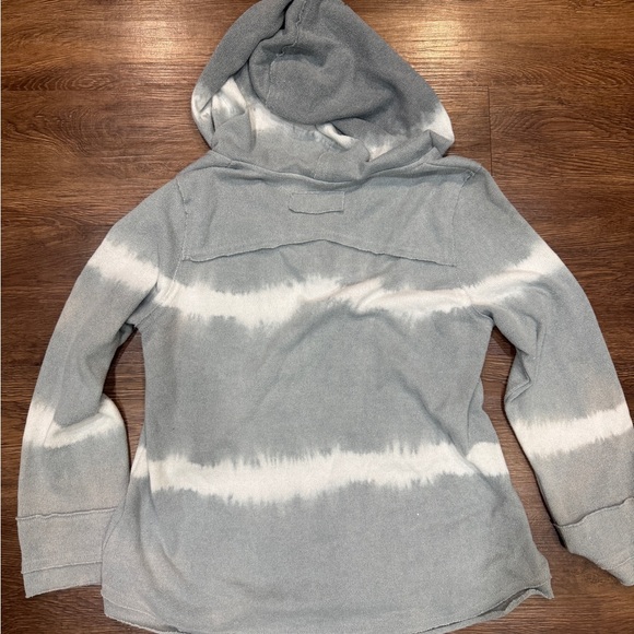 Women’s Hoodie Small - Picture 3 of 3
